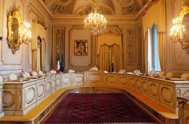 IL TAR DEL LAZIO RIMETTE LA QUESTIONE DI LEGITTIMITA&rsquo; ALLA CORTE COSTITUZIONALE PER LO SCORRIMENTO DELLA GRADUATORIA DEI 1.851 ALLIEVI AGENTI: IL COMMENTO DEGLI AVVOCATI MICHELE BONETTI E ALBERTO MARIA CARELLI.